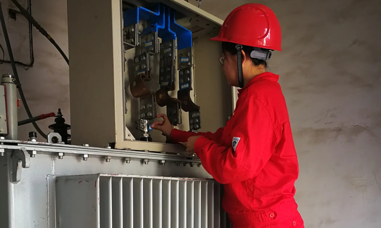 不同安裝位置對電力電容器的影響 不同安裝位置對電力電容器的影響